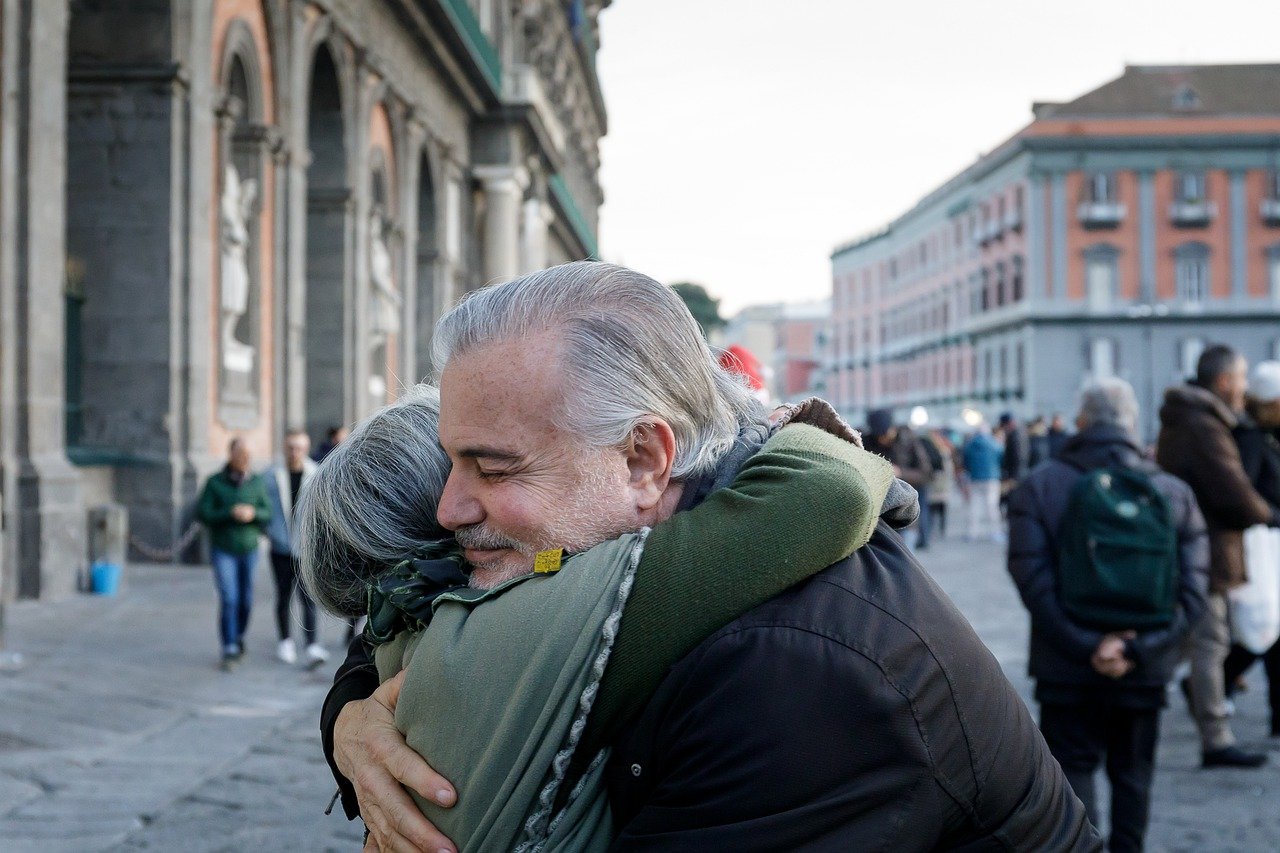 Children Who Get Hugs Tend to Become Happier Adults - guest post - cptsd foundation