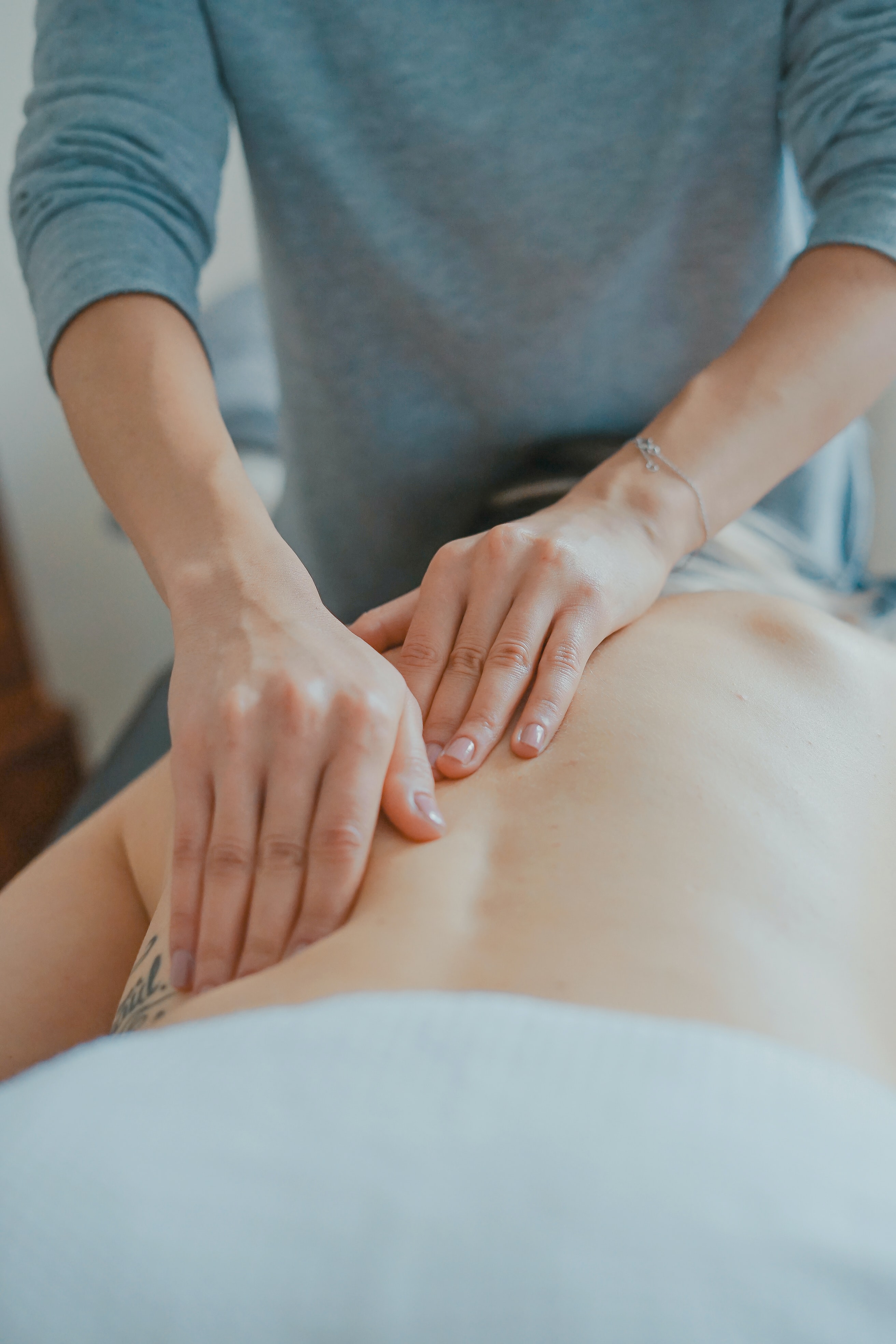 How Network Spinal Care Helped Heal My Trauma toa-heftiba-a9pFSC8dTlo-unsplash