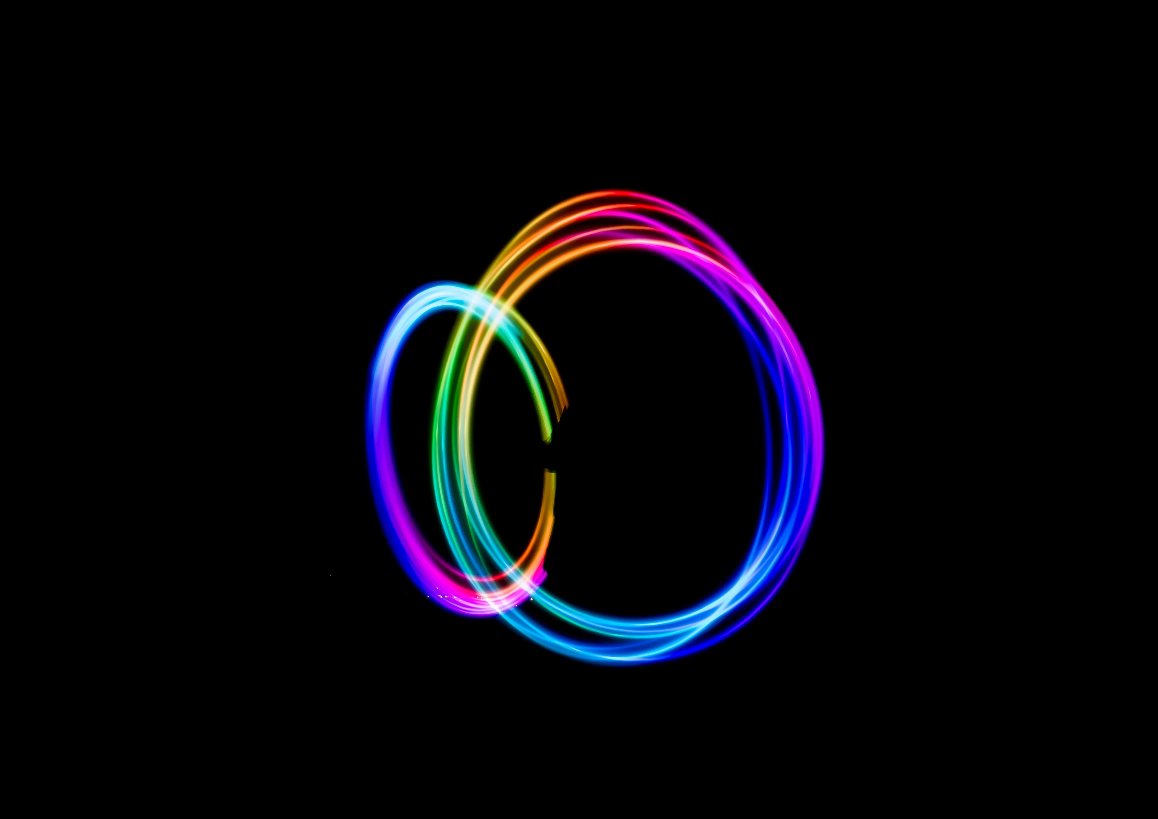 tyler-lastovich-9Eheu3sIgrM-unsplash