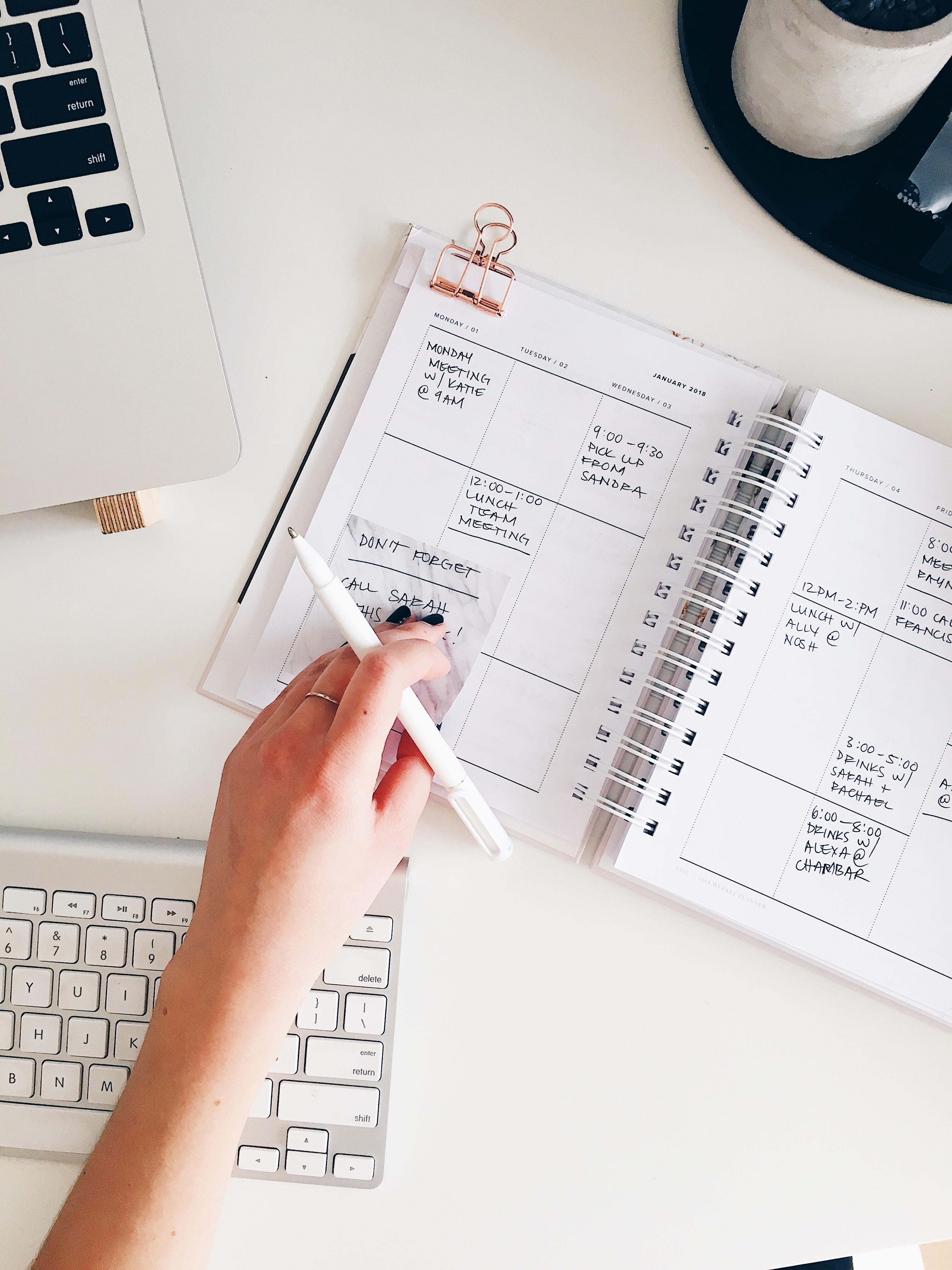 Attachment Wounds in the Workplace marissa-grootes-flRm0z3MEoA-unsplash