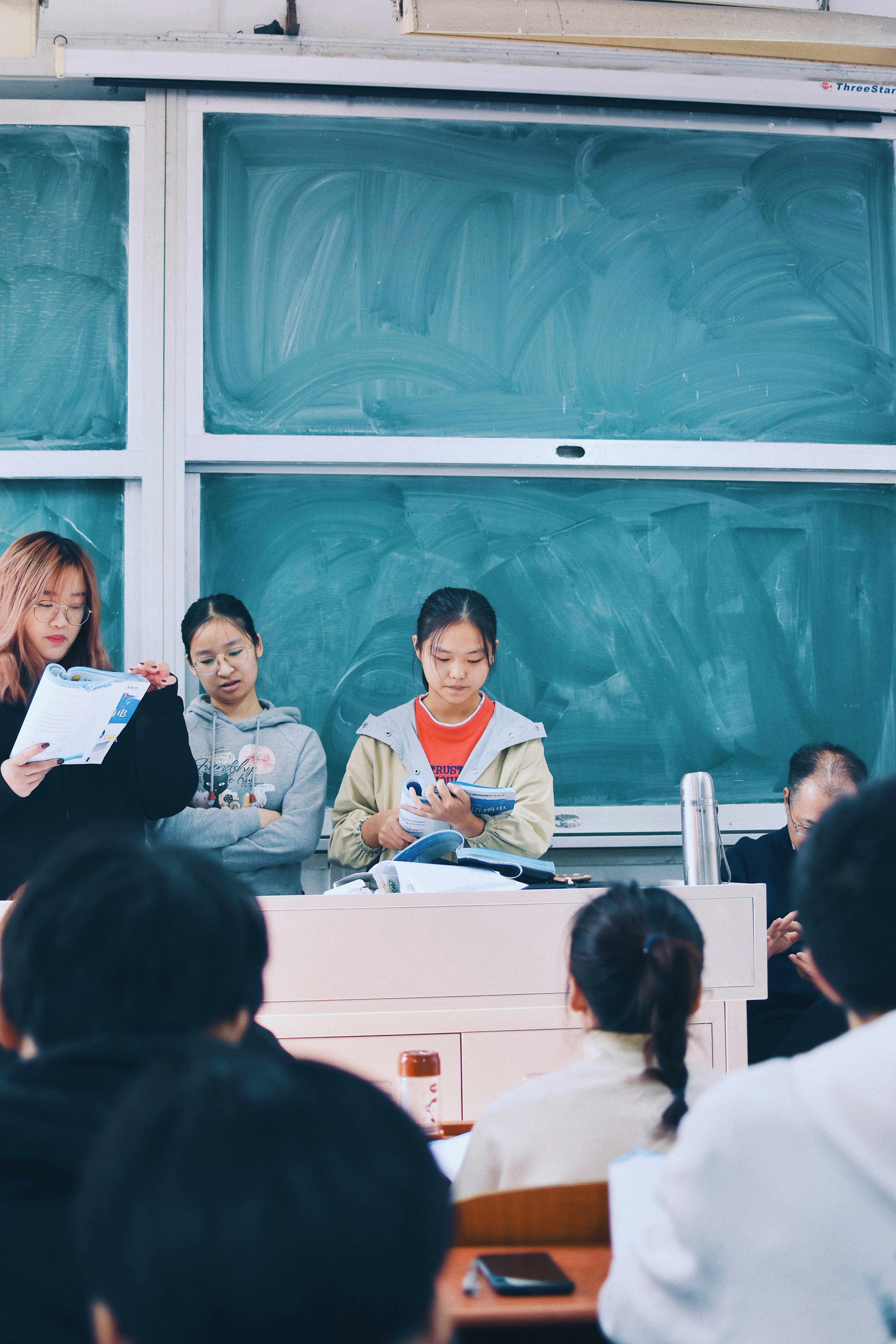 Mom Plays Whistleblower: An Unconventional Advocacy Outline jizhidexiaohailang-DJsbfCjhnJ4-unsplash