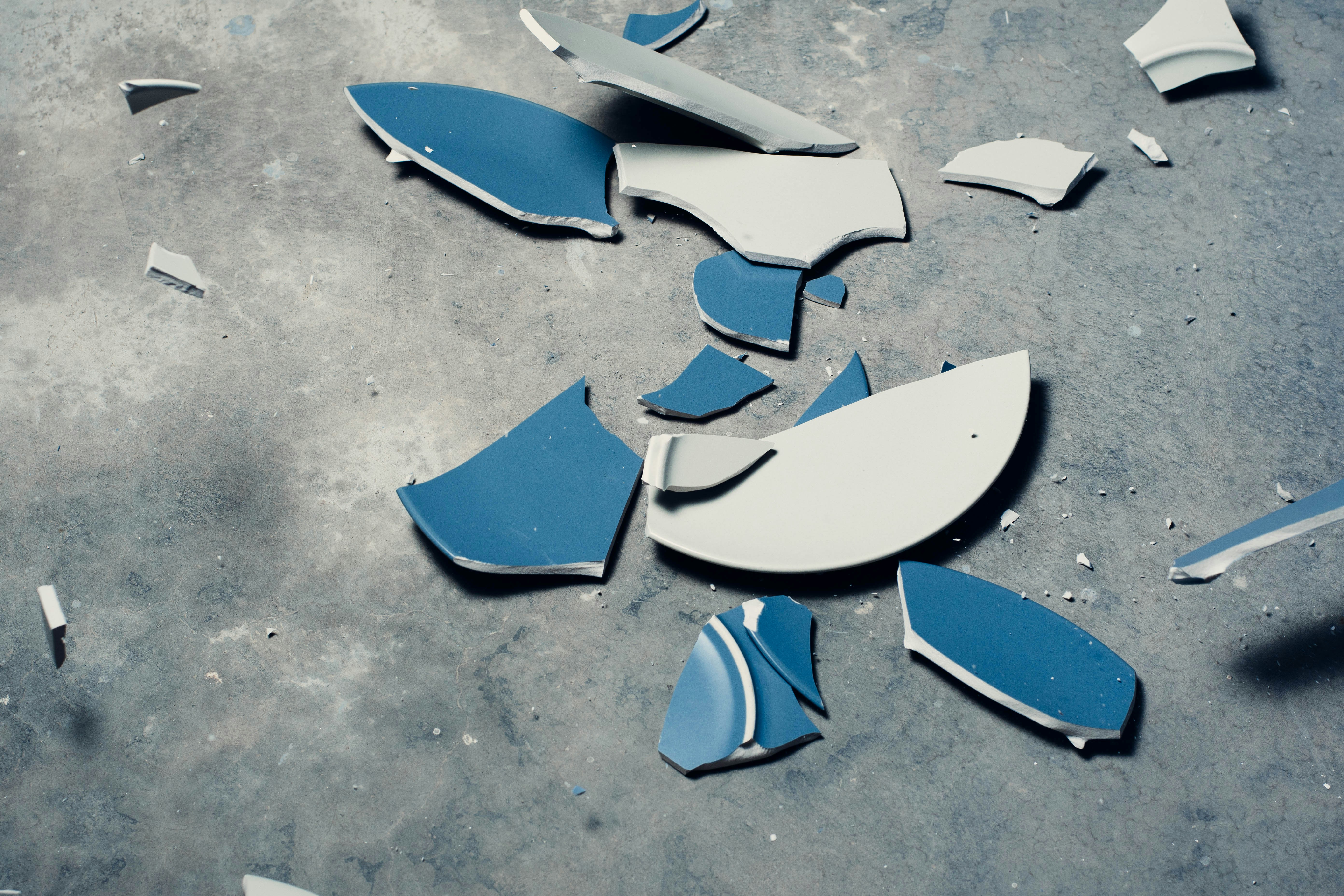 Heavy Emptiness: The Weight of Attachment Wounds chuttersnap-cGXdjyP6-NU-unsplash