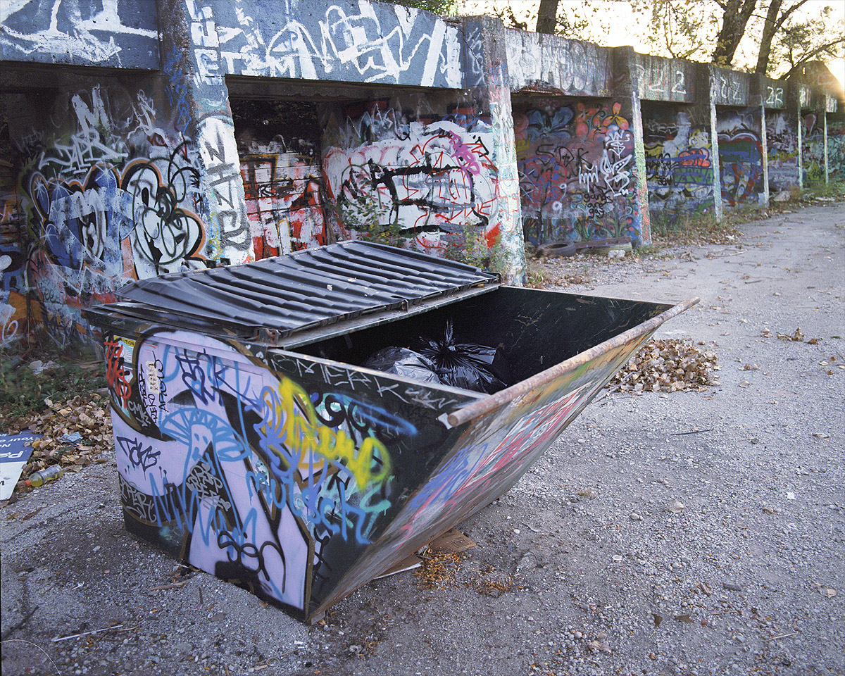 dumpster day Xavier Nuez